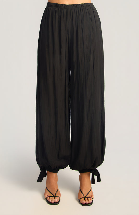 Balloon Pants - Black by Artikle Clothing