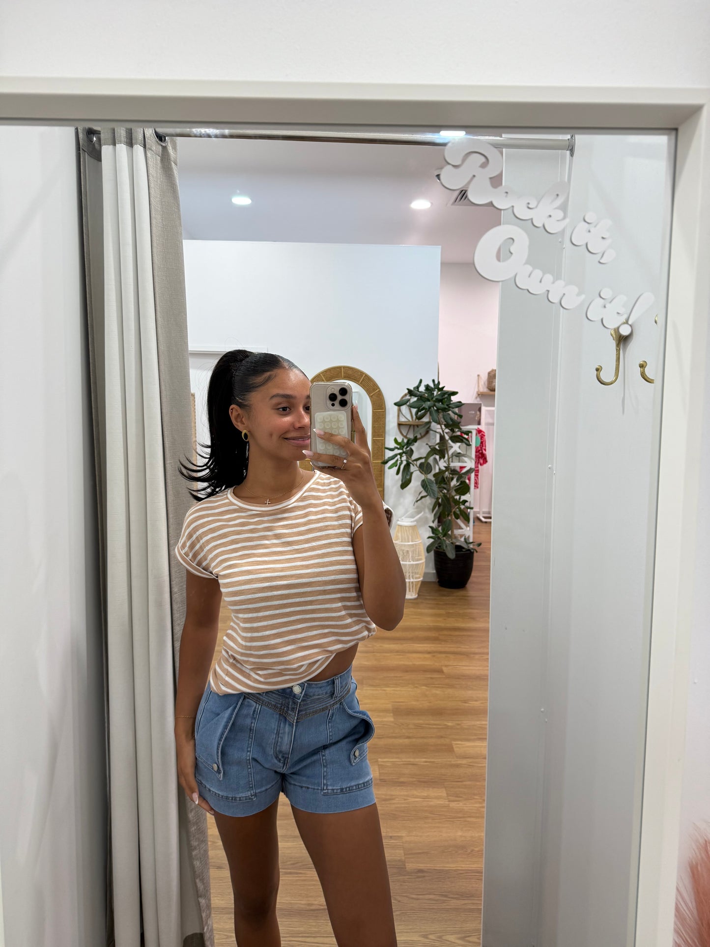 Little Lies Oscar Tee - Toffee