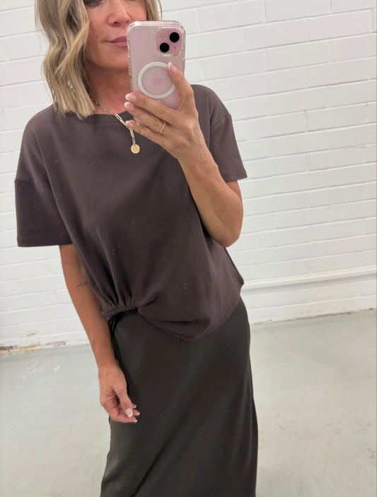 Tuck Tee - Chocolate by Artikle Clothing