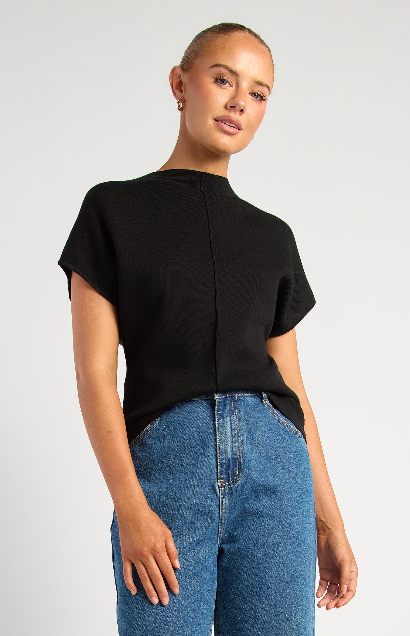 Essential Top Black by Artikle Clothing