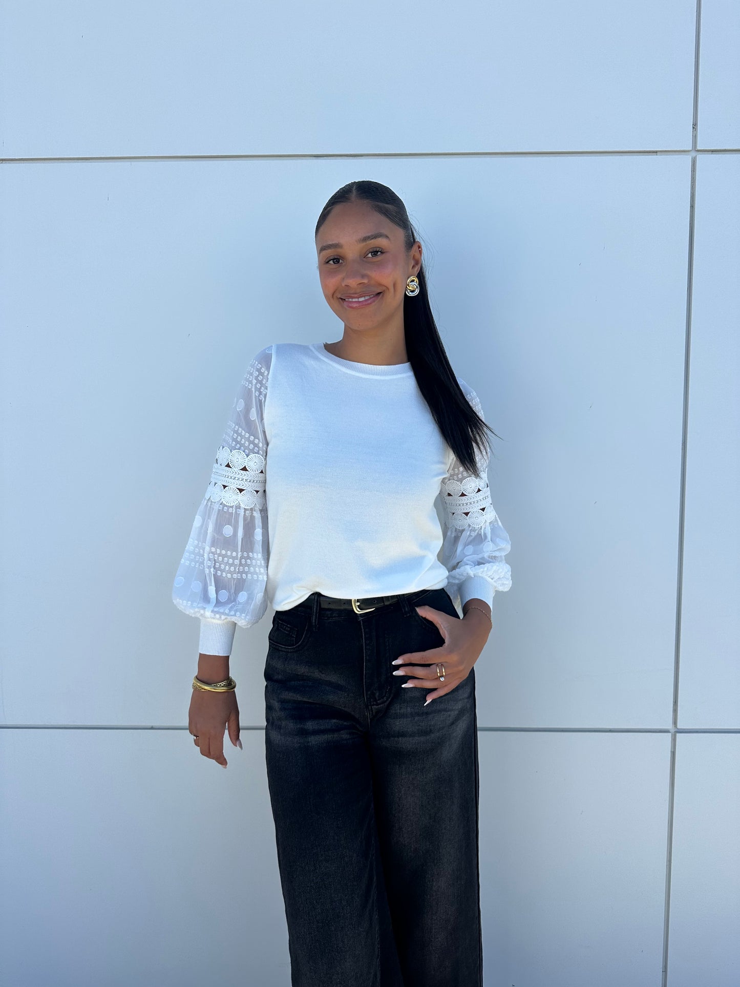 Abibi Knit - White by Artikle Clothing